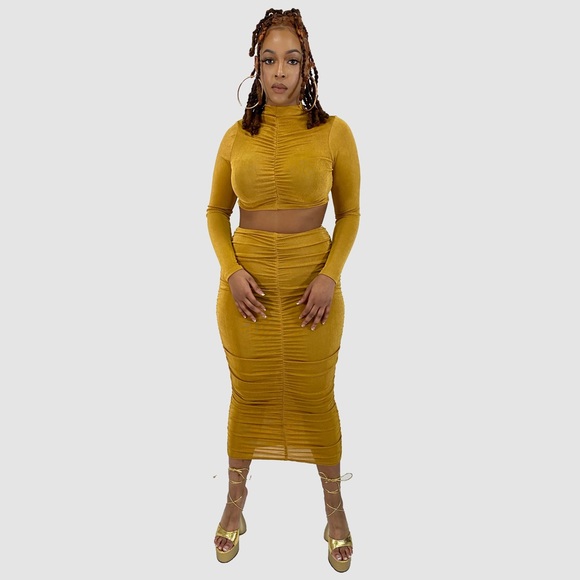 Gold Maxi Set - Picture 3 of 6